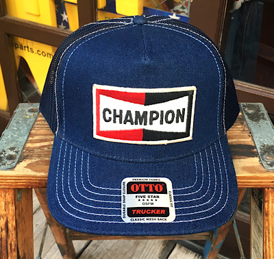 ワッペン付きデニムキャップ CHAMPION