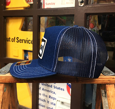 ワッペン付きデニムキャップ CHAMPION