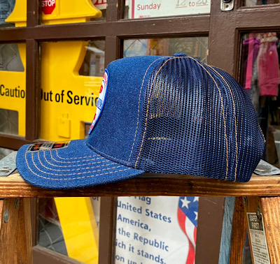 ワッペン付きデニムキャップ