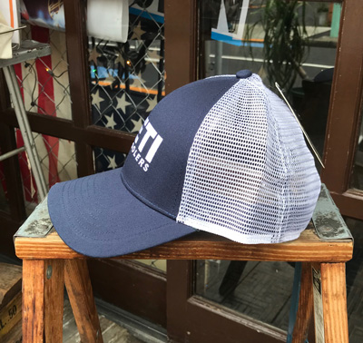 YETI Traditional Trucker Hat NAVY イエティ トラッカーキャップ