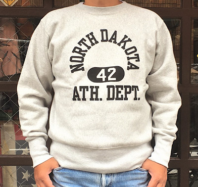 Champion リバースウィーブ クルースエット NORTH DAKOTA