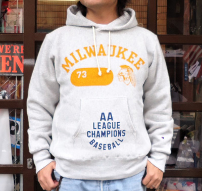 BUDDY別注Championプルオーバーパーカー(MILWAUKEE INDIANS)