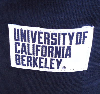 【UC BERKELEY】プリントTシャツ - CAL　ネイビー