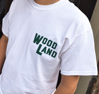 BUDDY オリジナル WOODLAND COLORADO SPRINGS Ｔシャツ ホワイト