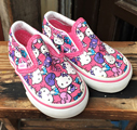 KIDS VANS HELLO KITTY クラシック スリッポン us4(9cm) キティちゃん