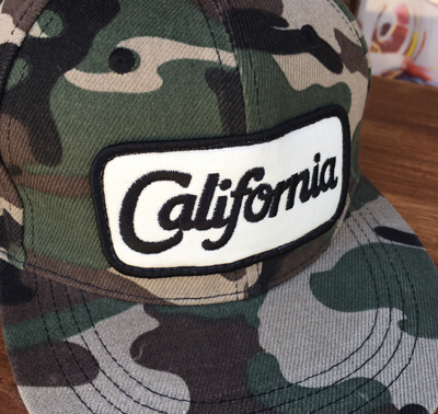 キッズ フラットバイザーキャップ California