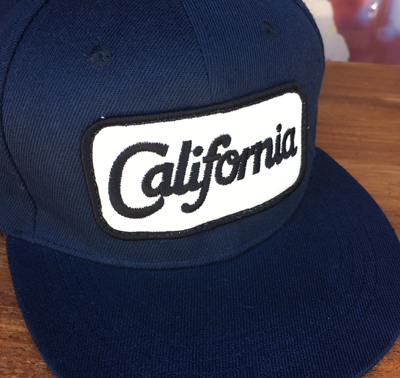 キッズ フラットバイザーキャップ California