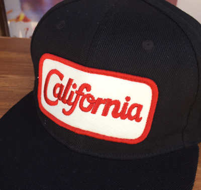 キッズ フラットバイザーキャップ California